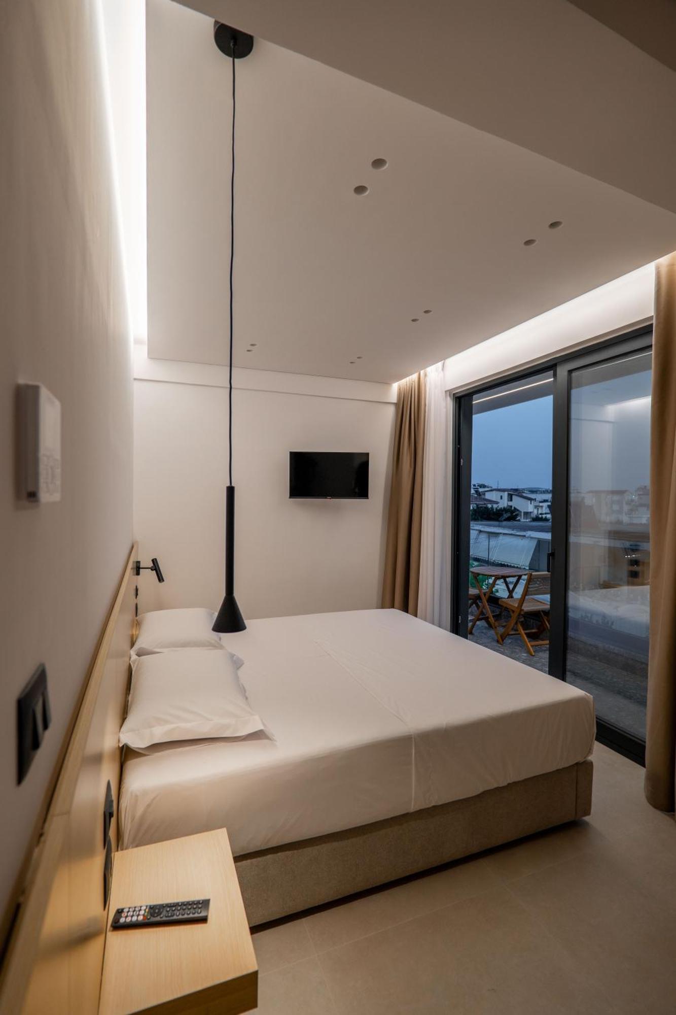 Austin Boutique * Sarandë